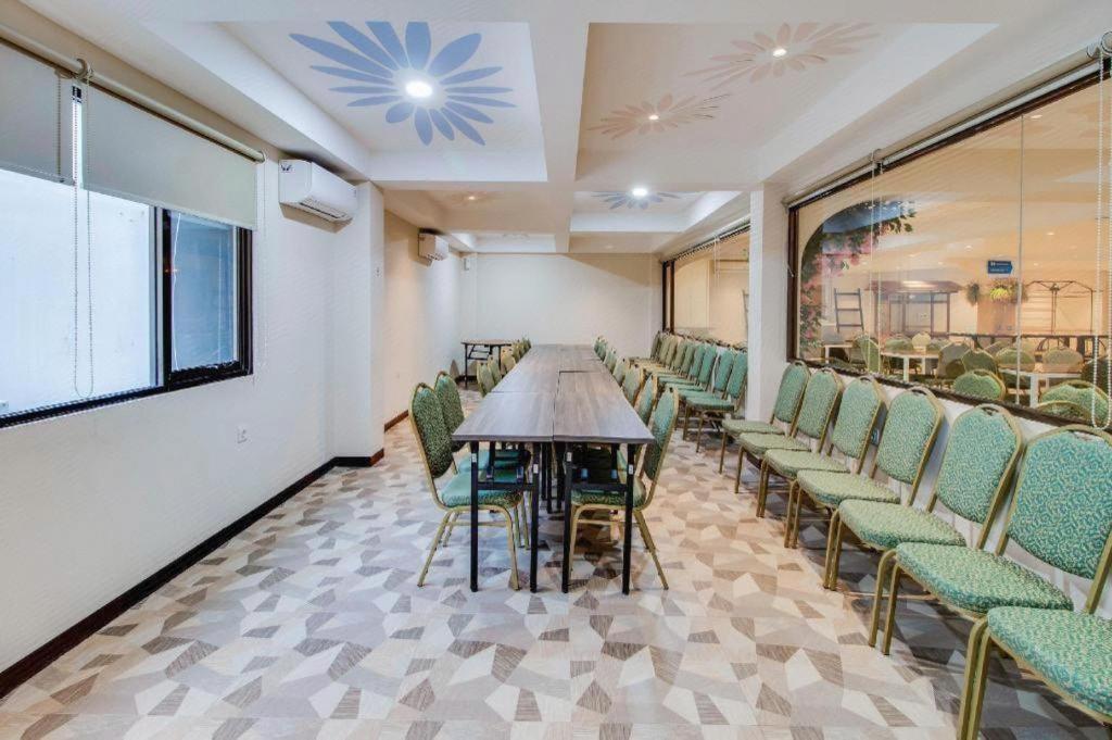 Oyo 1805 Fatmawati Mansion Syariah Hotel Jakarta Kültér fotó